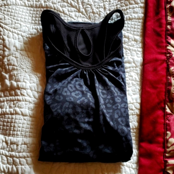 top - Picture 4 of 4